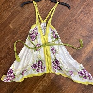 Chelsea & Voilet floral tank